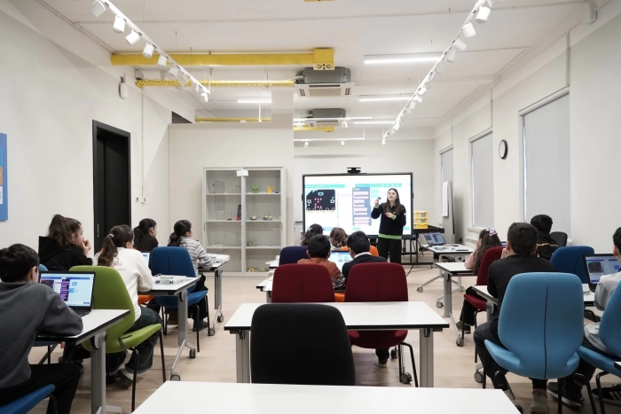  As part of STEAM Week, “Smart Systems Day” was held at the STEAM Innovation Center.